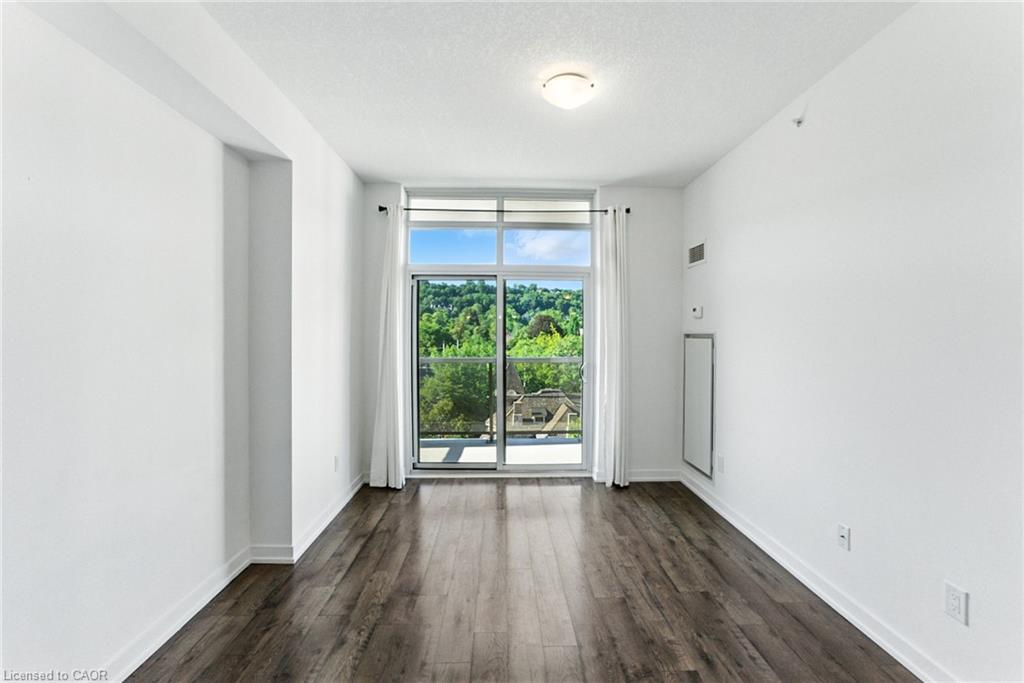 709-81 Robinson Street, Hamilton, ON - Indoor Photo Showing Other Room