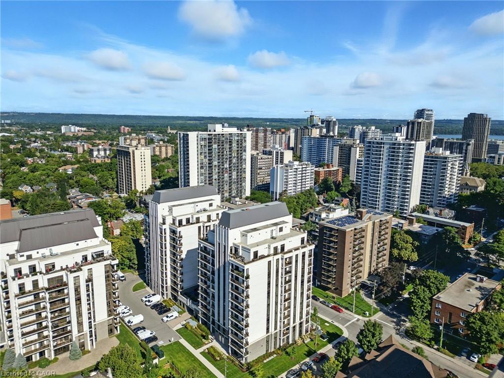 709-81 Robinson Street, Hamilton, ON - Outdoor With View