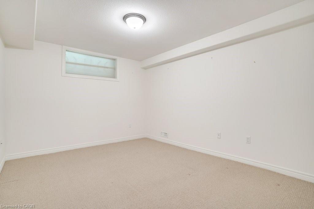 99-20 Isherwood Avenue, Cambridge, ON - Indoor Photo Showing Other Room