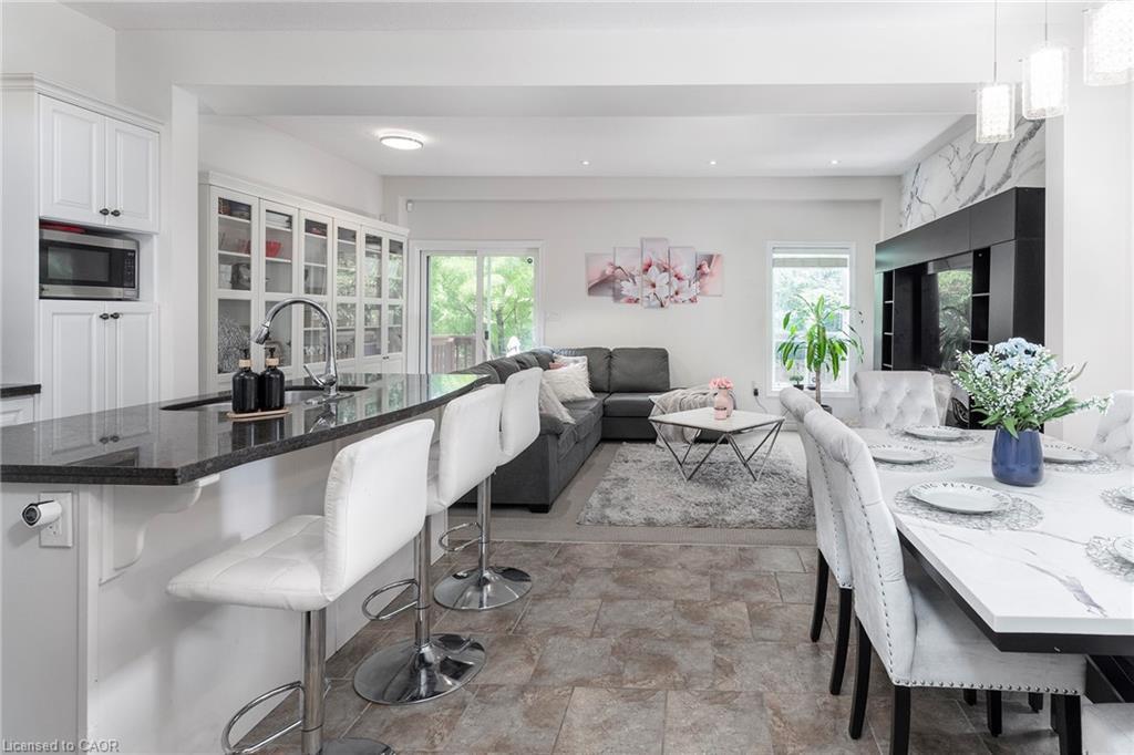 14-345 Glancaster Road, Ancaster, ON - Indoor Photo Showing Other Room