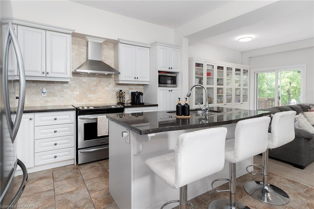 14-345 Glancaster Road, Ancaster, ON - Indoor Photo Showing Kitchen With Upgraded Kitchen