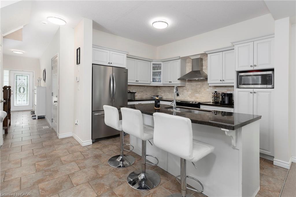 14-345 Glancaster Road, Ancaster, ON - Indoor Photo Showing Kitchen