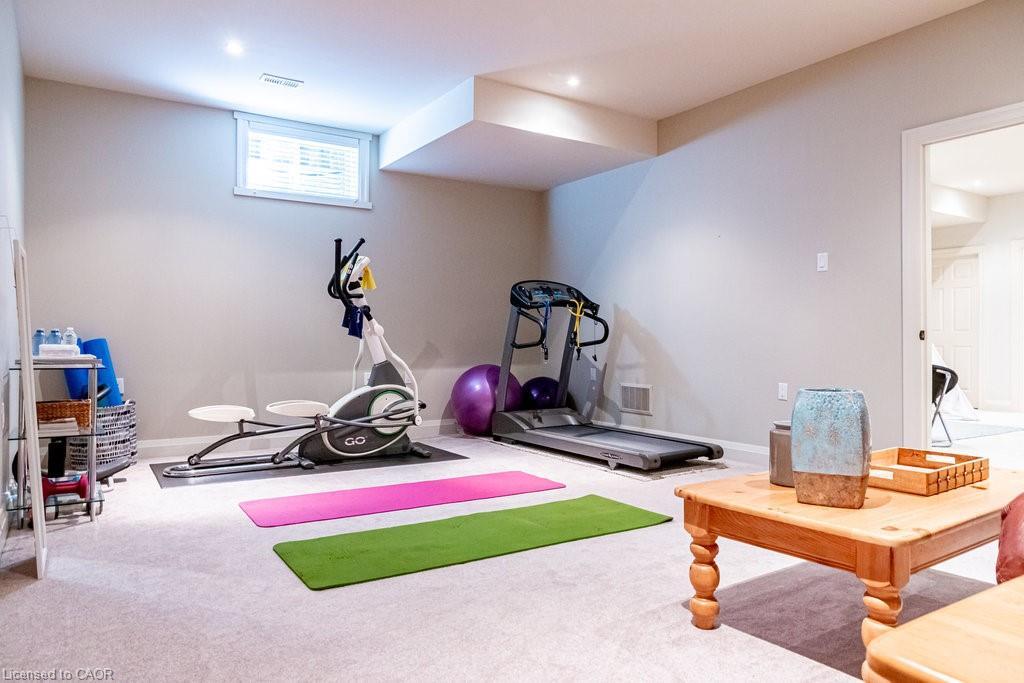 44 Head Street, Oakville, ON - Indoor