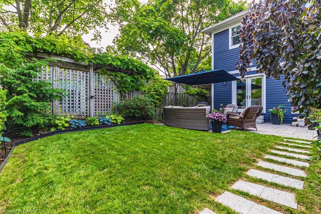 44 Head Street, Oakville, ON - Outdoor