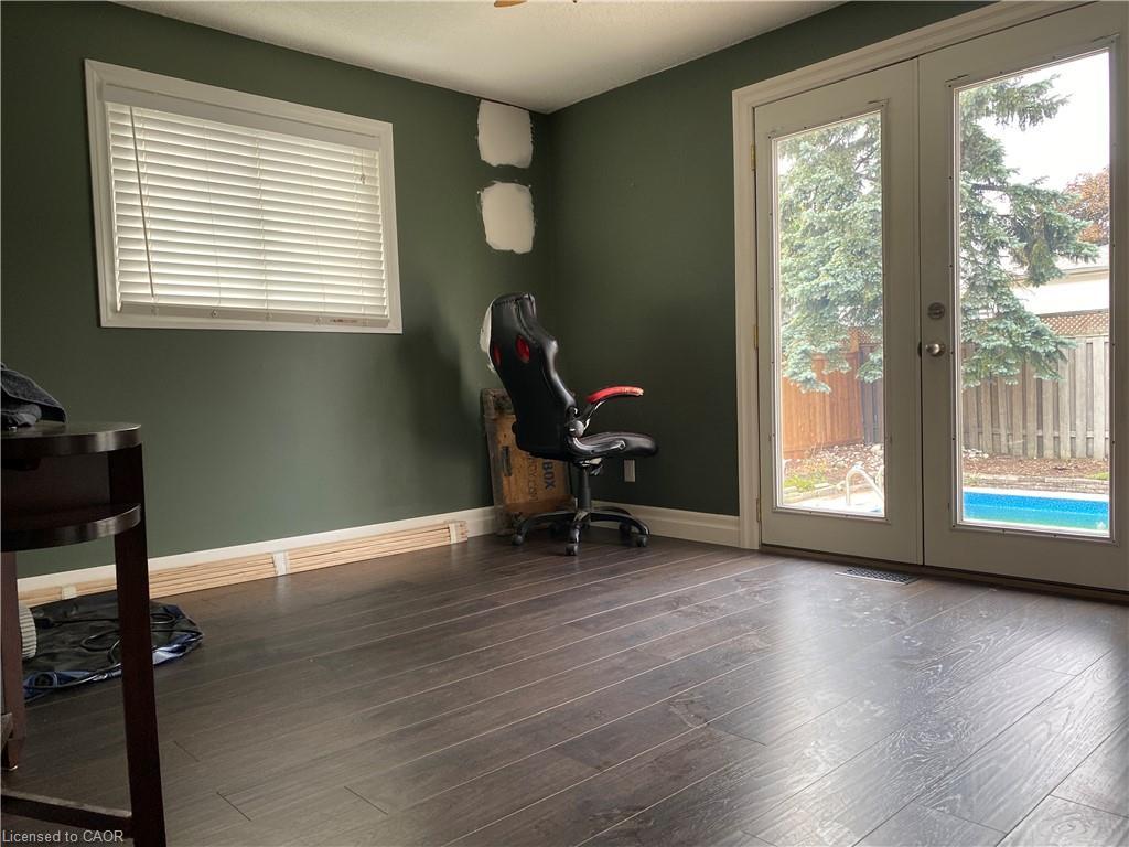 24 Queenslea Drive, Hamilton, ON - Indoor