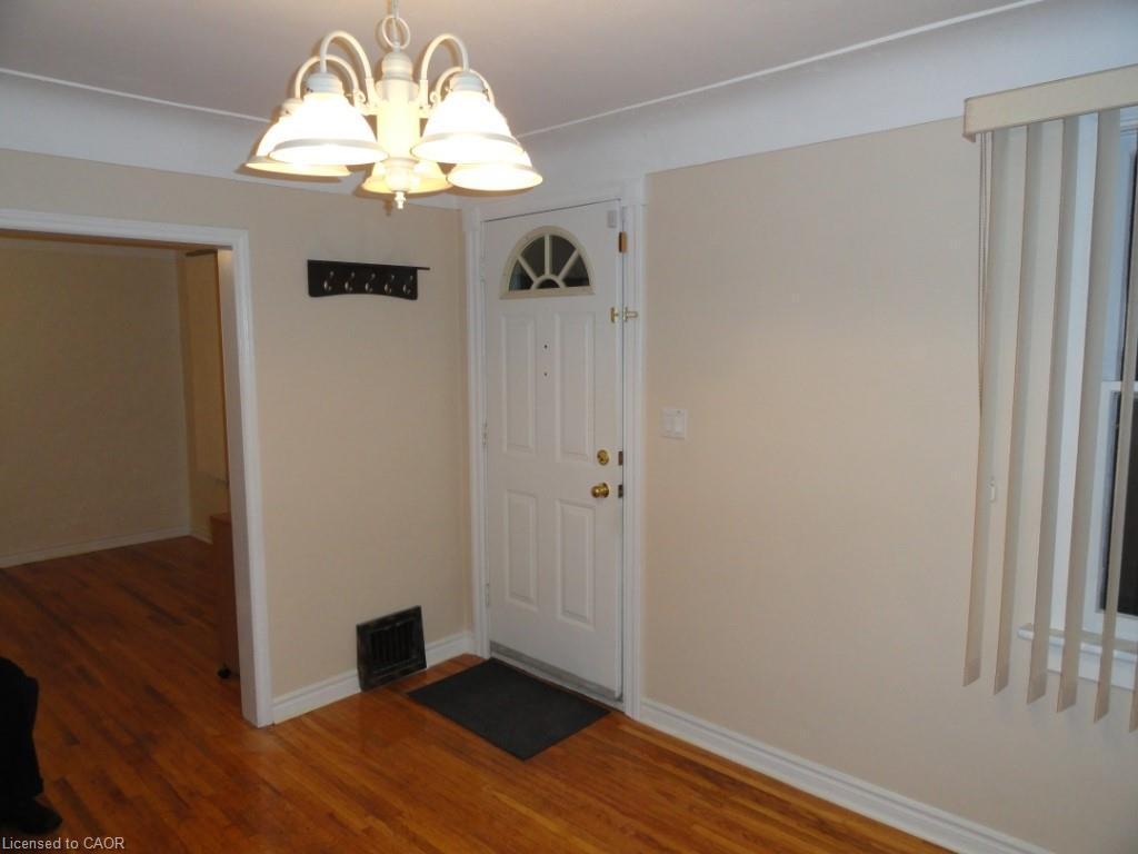 21 West Street, Dundas, ON - Indoor Photo Showing Other Room