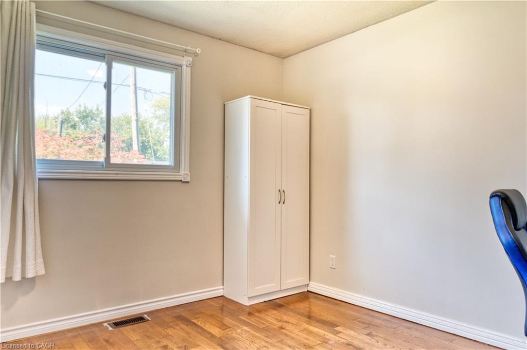 365 Adeline Drive, Georgina, ON - Indoor Photo Showing Other Room