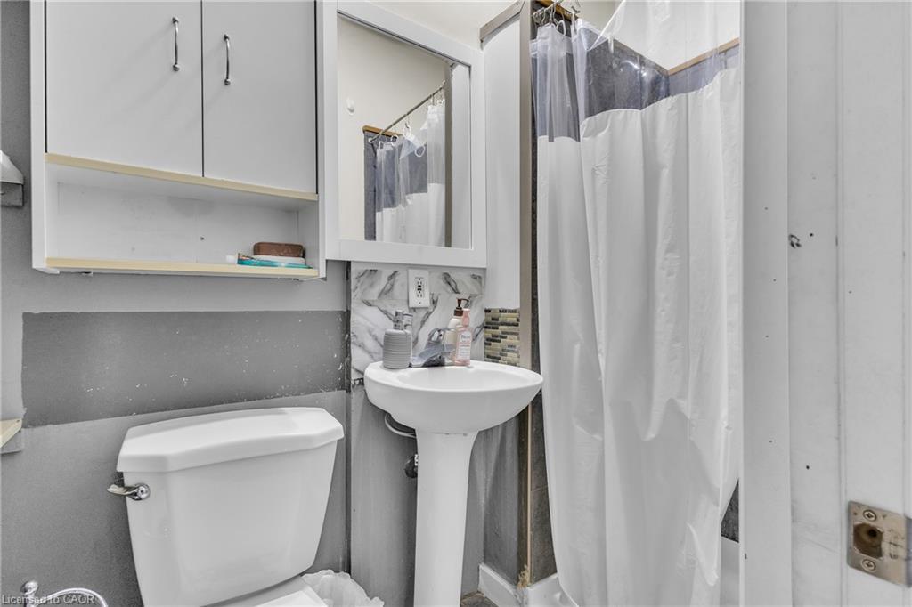 228 Main Street, Cambridge, ON