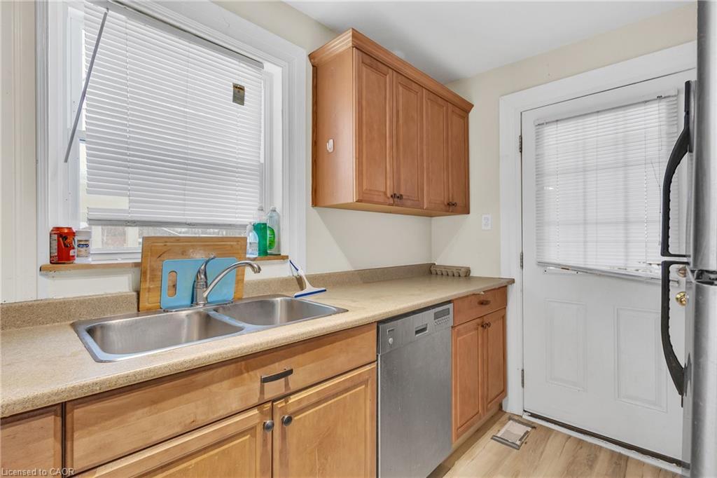 228 Main Street, Cambridge, ON