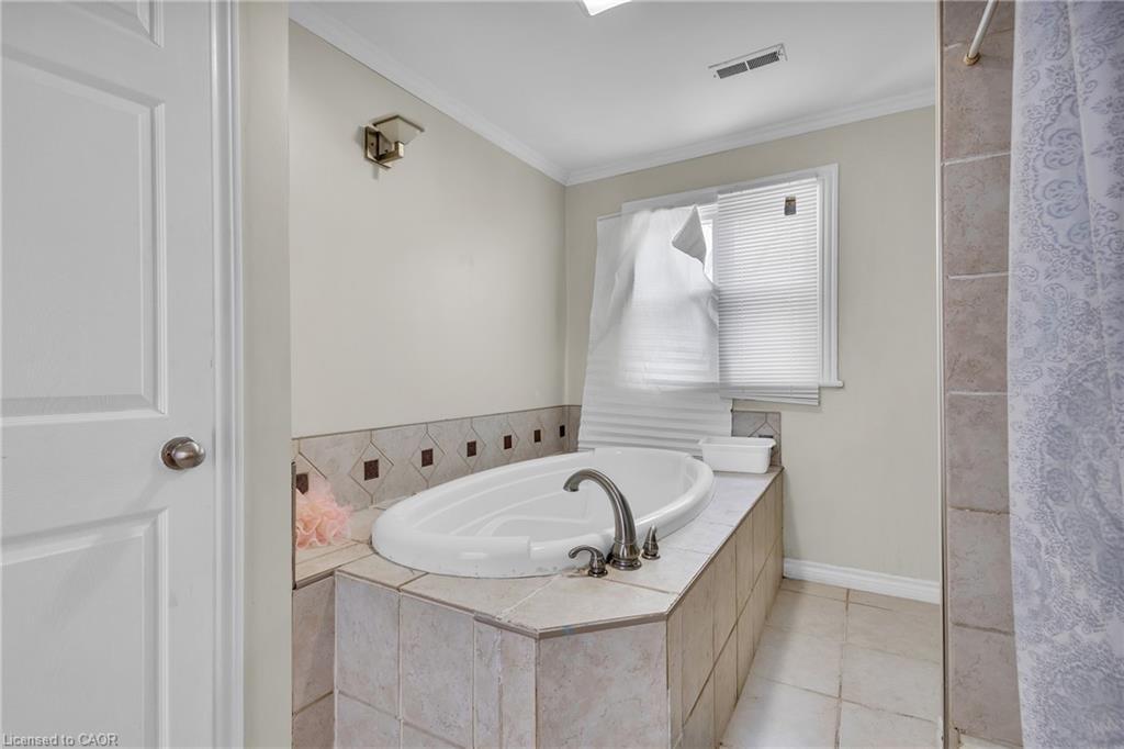 228 Main Street, Cambridge, ON