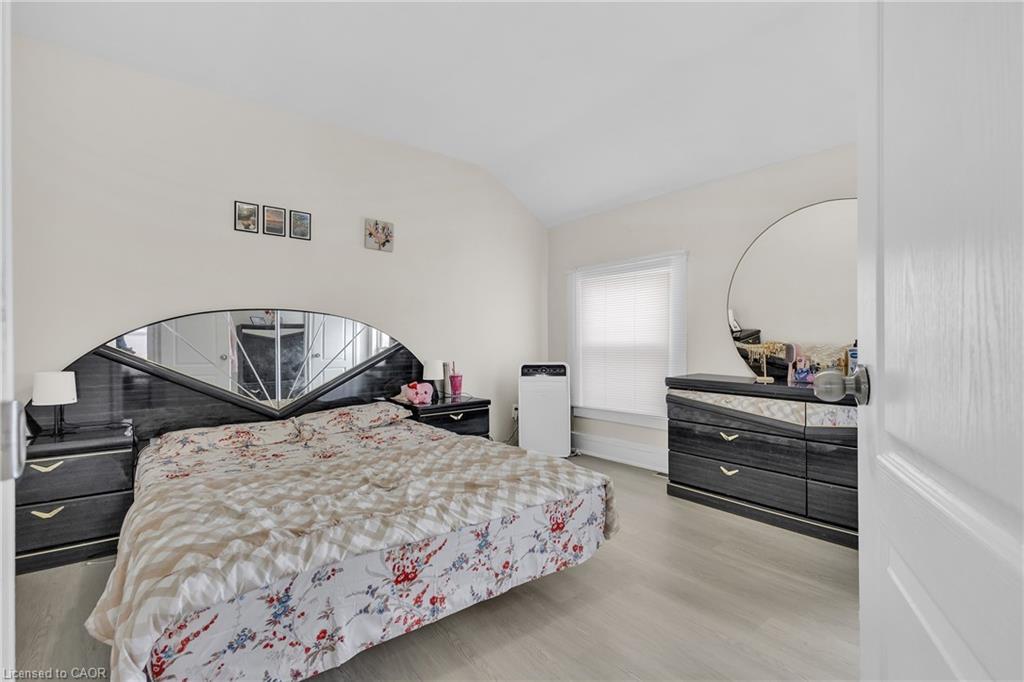 228 Main Street, Cambridge, ON