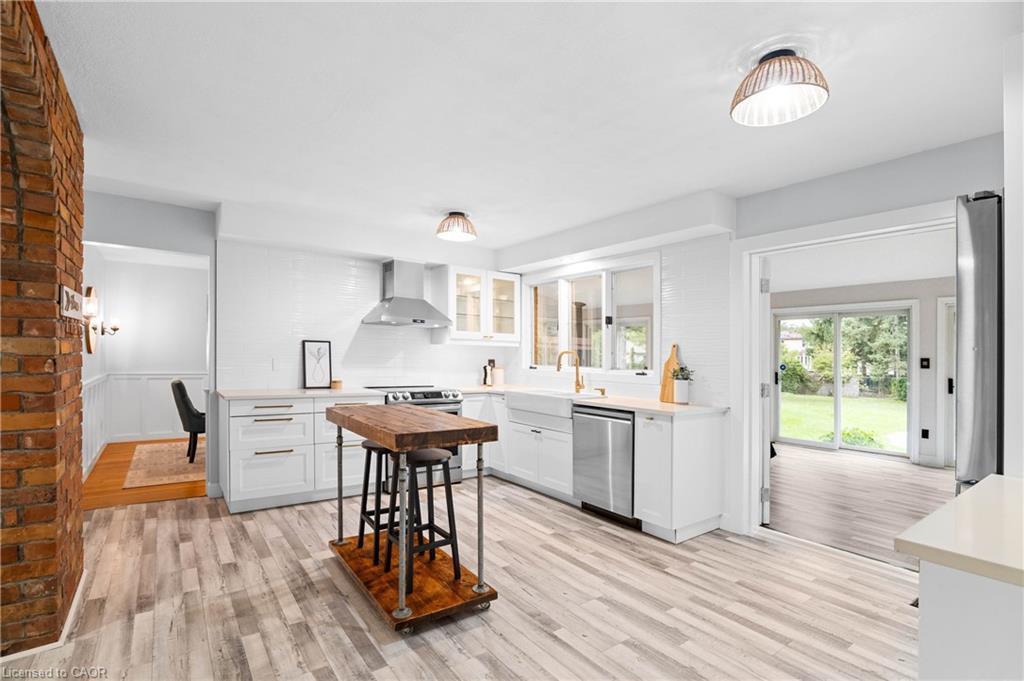 296 Edgehill Drive, Kitchener, ON - Indoor