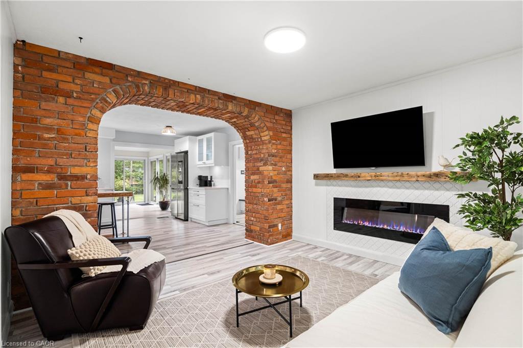 296 Edgehill Drive, Kitchener, ON - Indoor Photo Showing Living Room With Fireplace