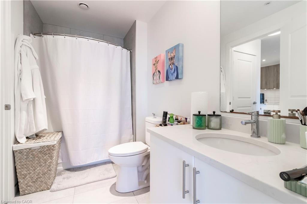 1212-181 King Street S, Waterloo, ON - Indoor Photo Showing Bathroom