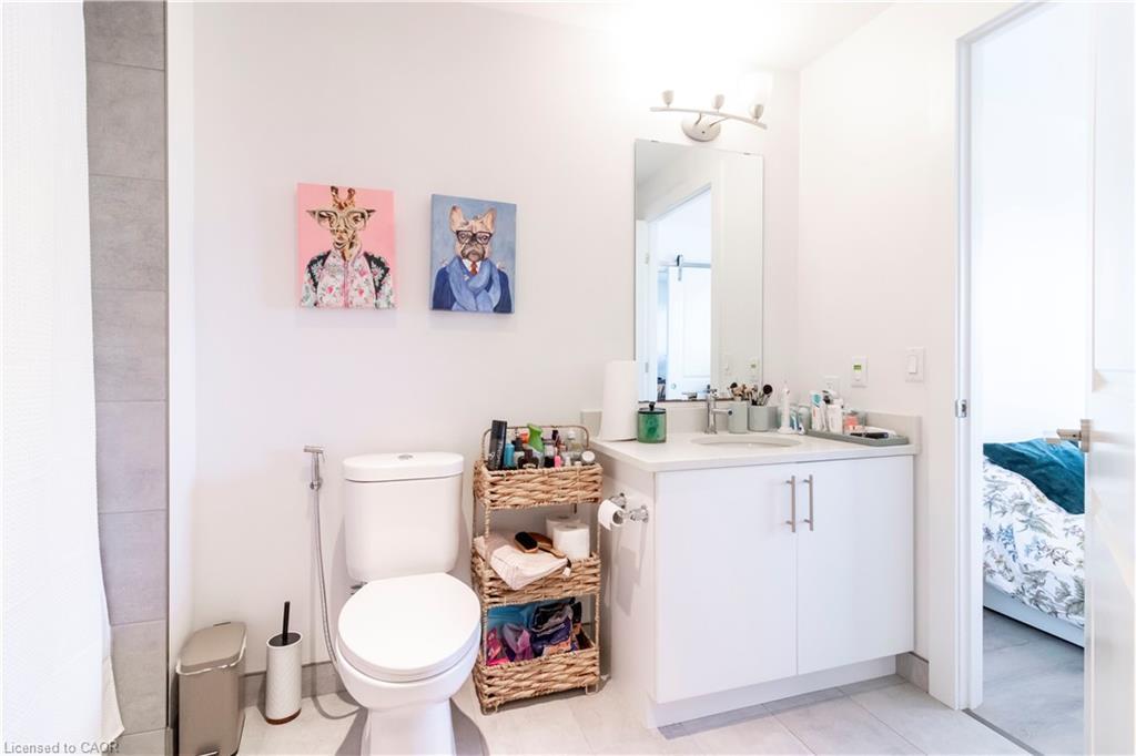 1212-181 King Street S, Waterloo, ON - Indoor Photo Showing Bathroom