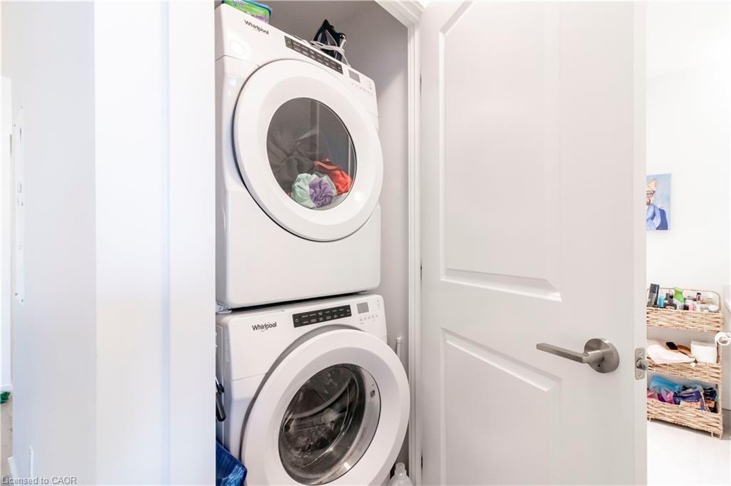 1212-181 King Street S, Waterloo, ON - Indoor Photo Showing Laundry Room