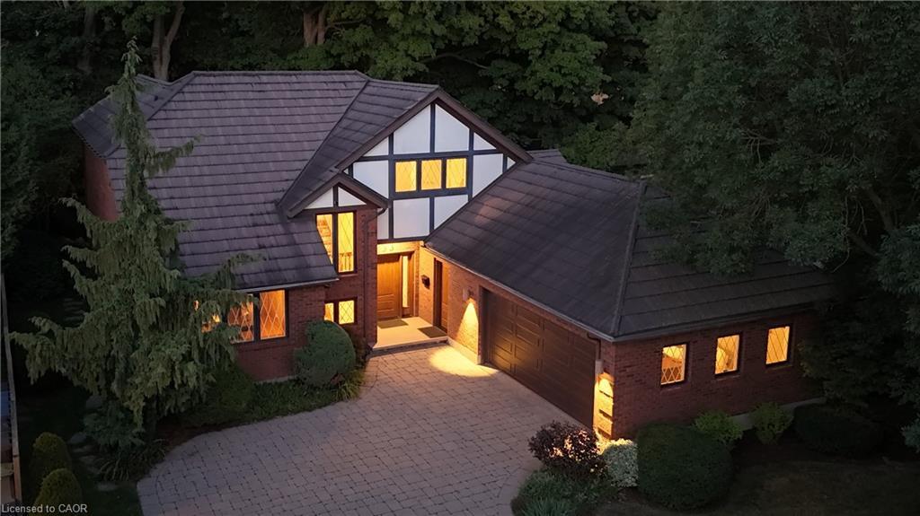 33 Walnut Drive, Guelph, ON - Outdoor