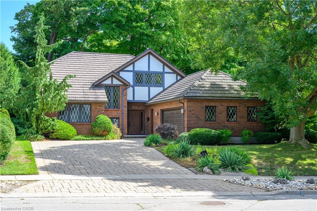 33 Walnut Drive, Guelph, ON - Outdoor