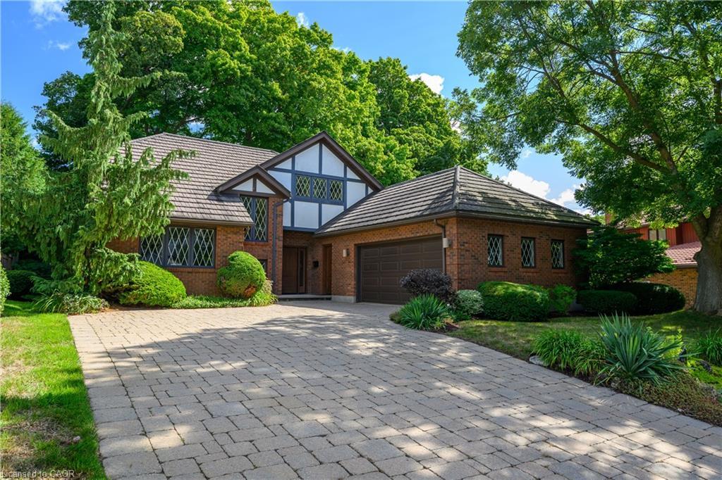 33 Walnut Drive, Guelph, ON - Outdoor With Deck Patio Veranda
