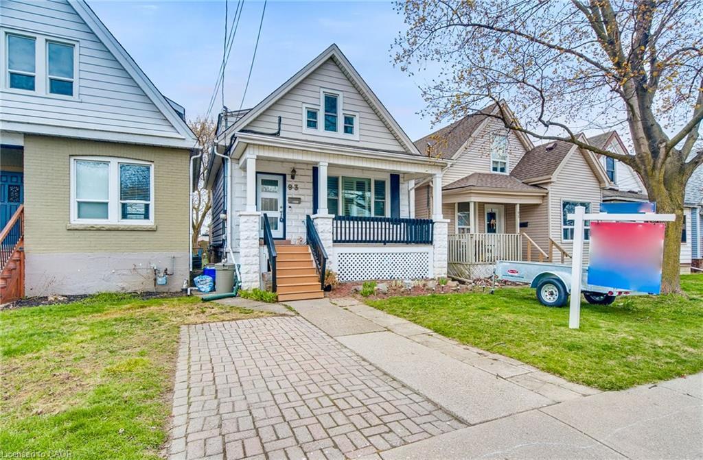 93 East 23Rd Street, Hamilton, ON - Outdoor With Facade