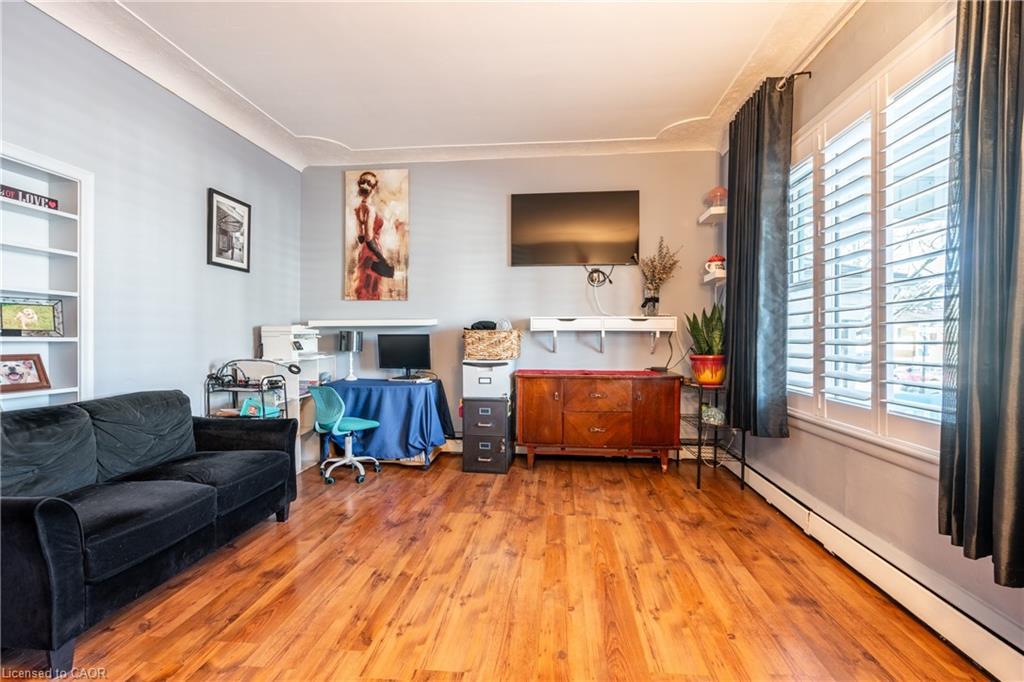 93 East 23Rd Street, Hamilton, ON - Indoor Photo Showing Other Room