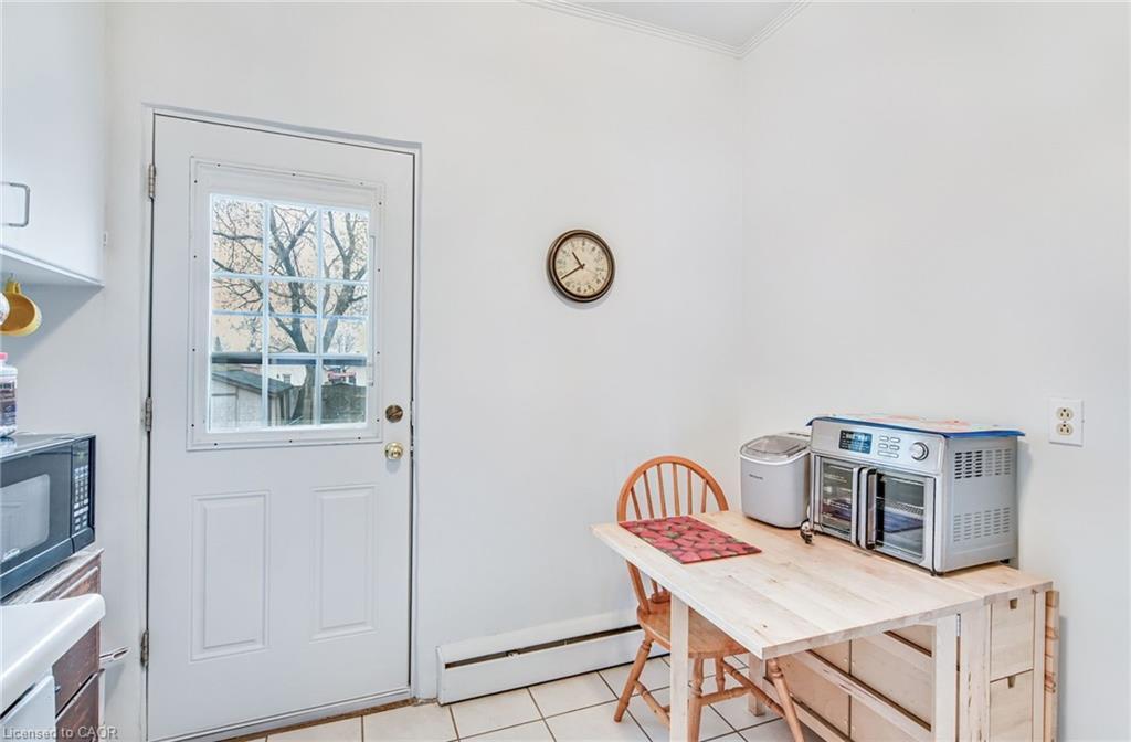 93 East 23Rd Street, Hamilton, ON - Indoor