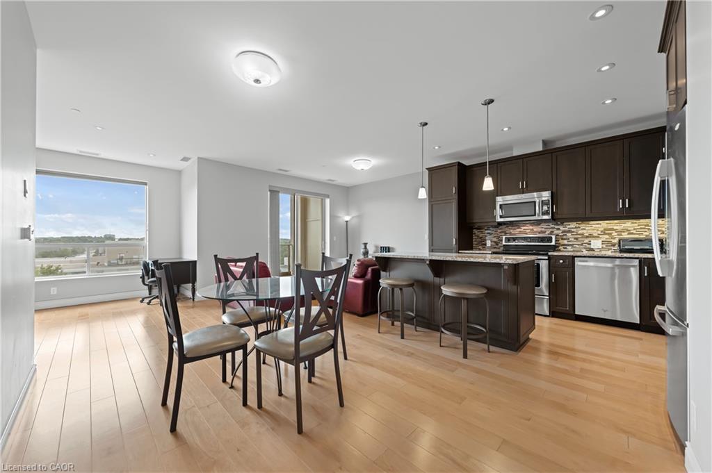 706-223 Erb Street W, Waterloo, ON - Indoor