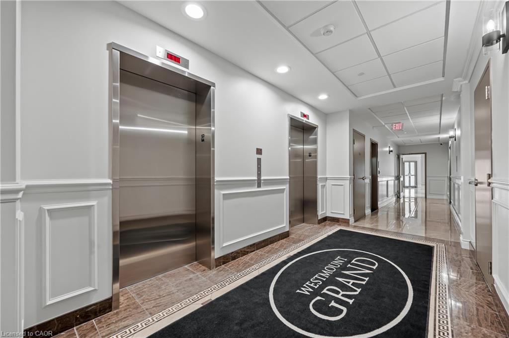 706-223 Erb Street W, Waterloo, ON - Indoor Photo Showing Other Room