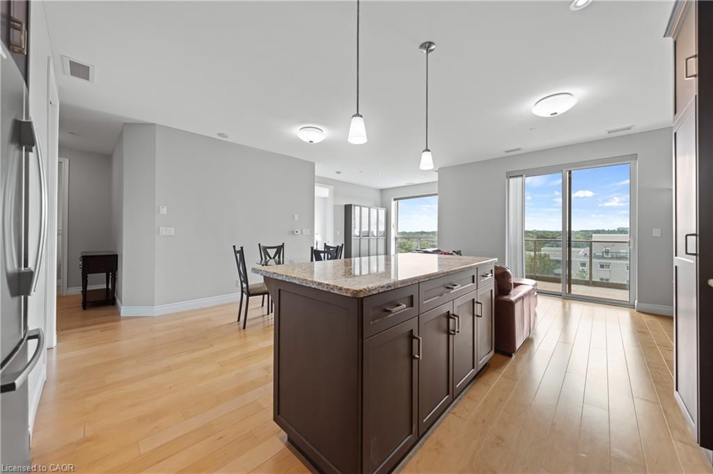 706-223 Erb Street W, Waterloo, ON - Indoor Photo Showing Kitchen With Upgraded Kitchen