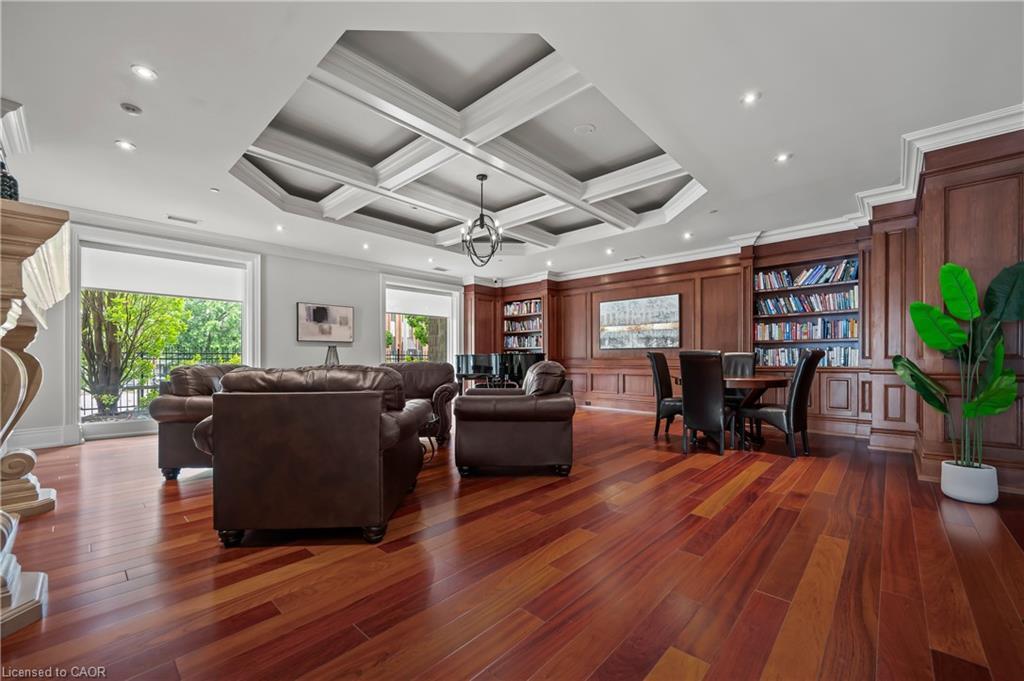 706-223 Erb Street W, Waterloo, ON - Indoor