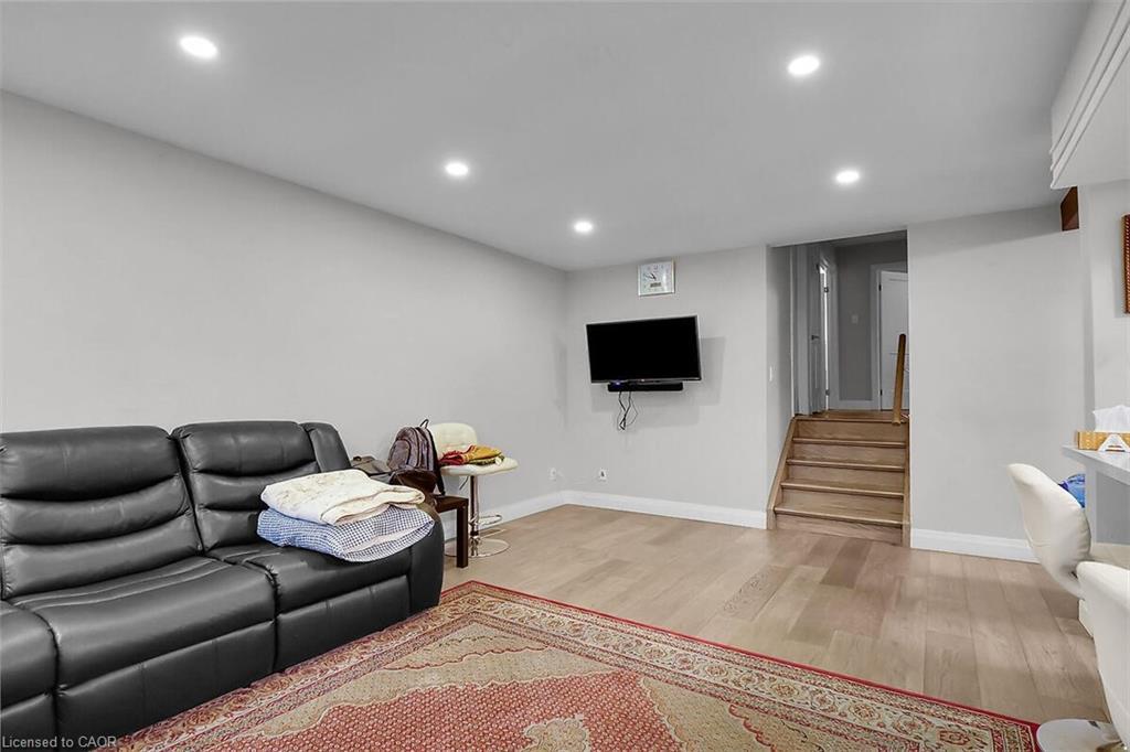 17 Locust Crescent, London, ON - Indoor Photo Showing Basement
