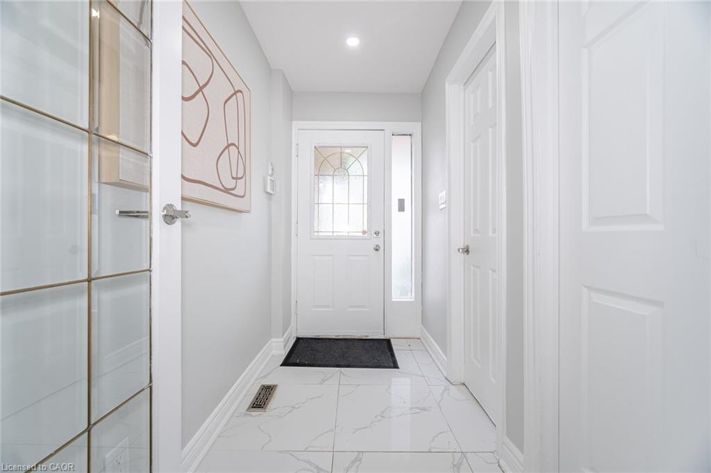 65-3525 Brandon Gate Drive, Mississauga, ON - Indoor Photo Showing Other Room