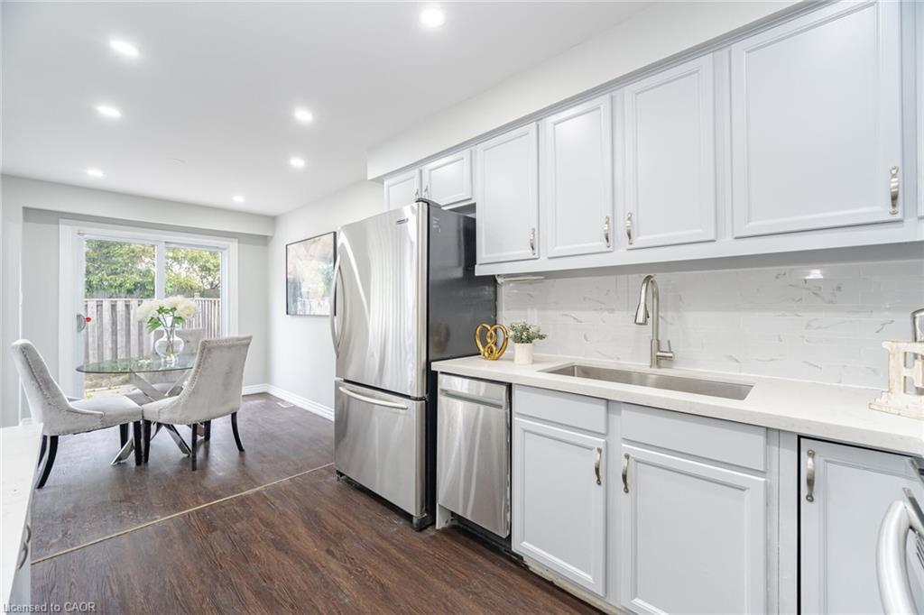 65-3525 Brandon Gate Drive, Mississauga, ON - Indoor Photo Showing Other Room