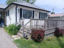 14 Bass Lane Long Point, ON N0E 1M0