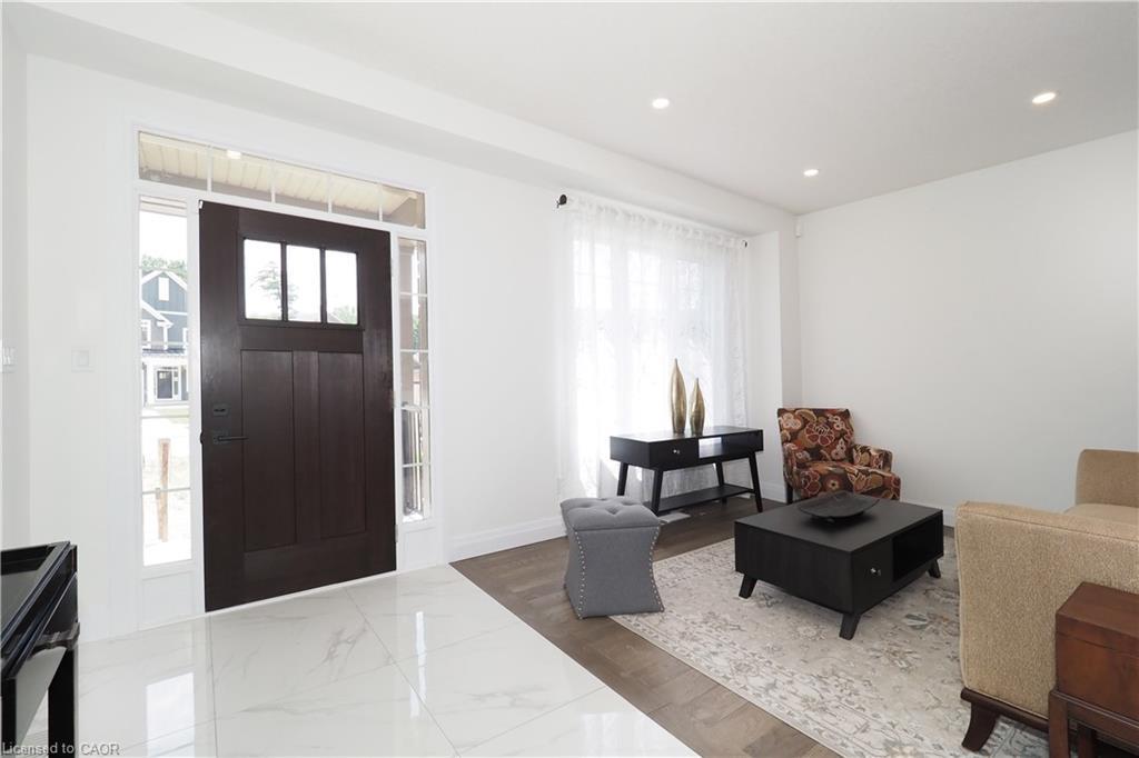 217 Jeffrey Place, Kitchener, ON - Indoor