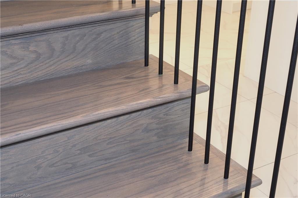 217 Jeffrey Place, Kitchener, ON - Indoor Photo Showing Other Room