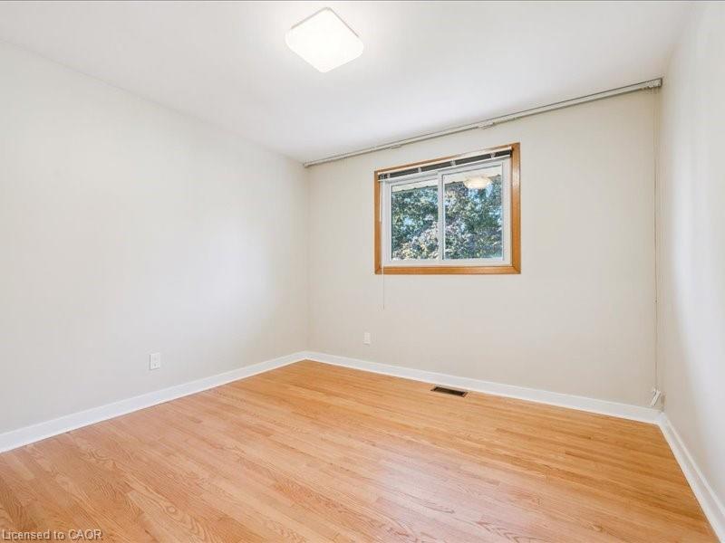 407 Grangewood Drive, Waterloo, ON - Indoor Photo Showing Other Room