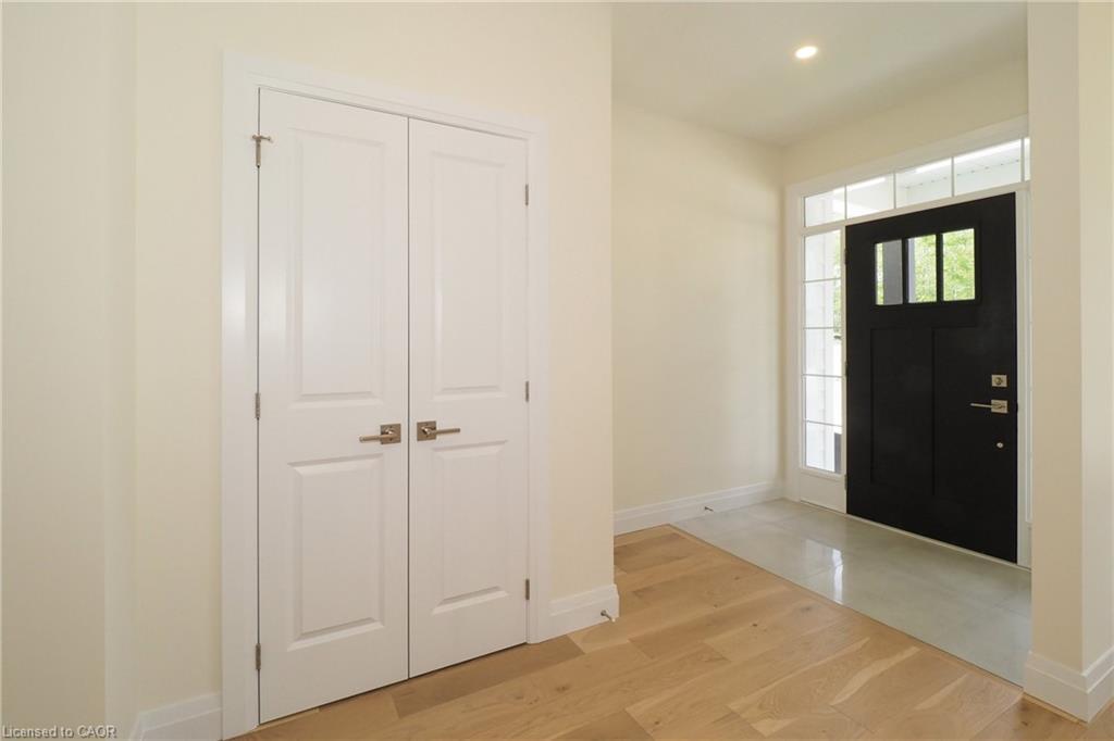 220 Jeffrey Place, Kitchener, ON - Indoor Photo Showing Other Room