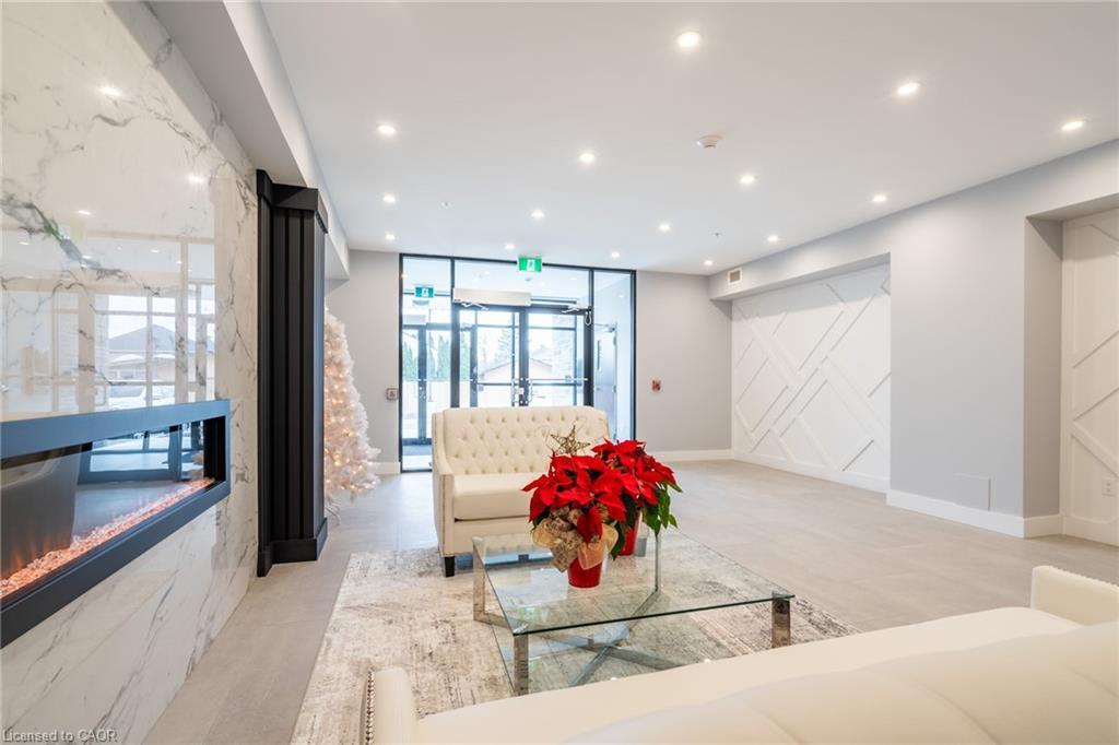 302-120 Springvalley Crescent, Hamilton, ON - Indoor With Fireplace