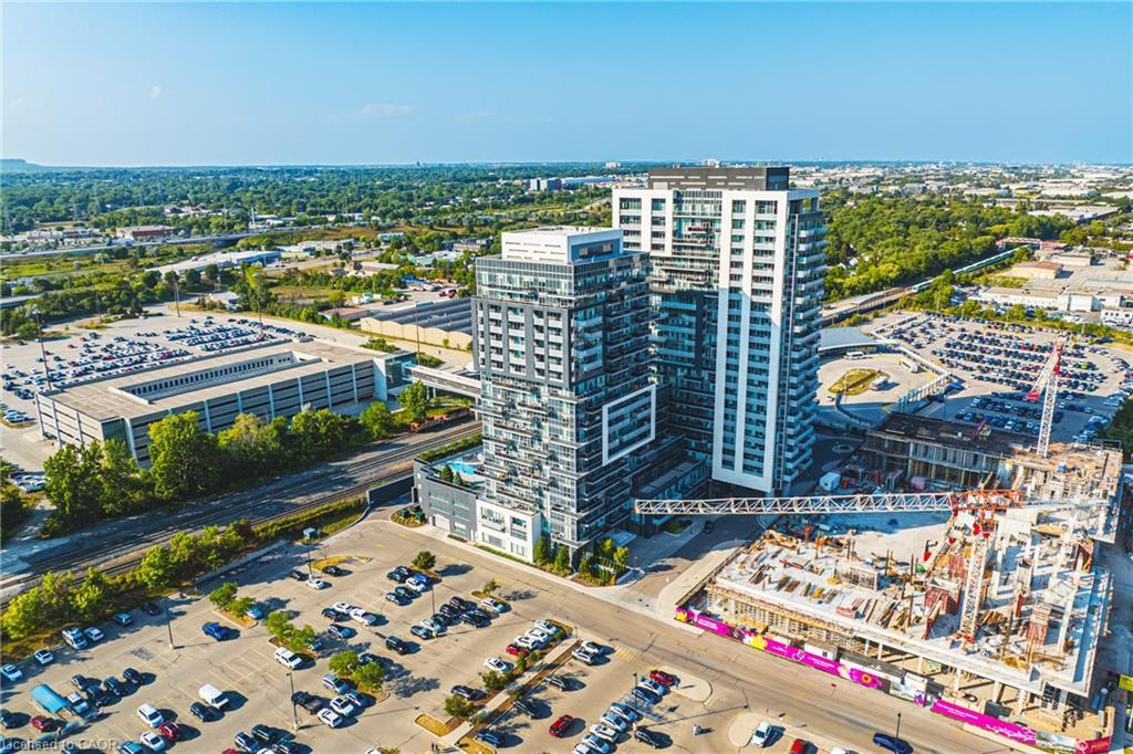 2001-2081 Fairview Street, Burlington, ON - Outdoor With View