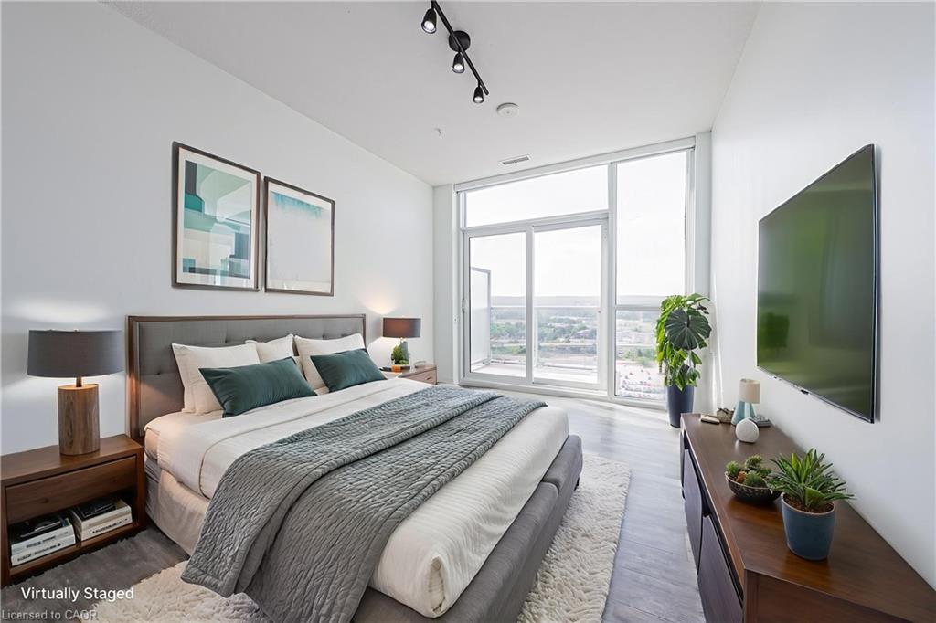 2001-2081 Fairview Street, Burlington, ON - Indoor Photo Showing Bedroom