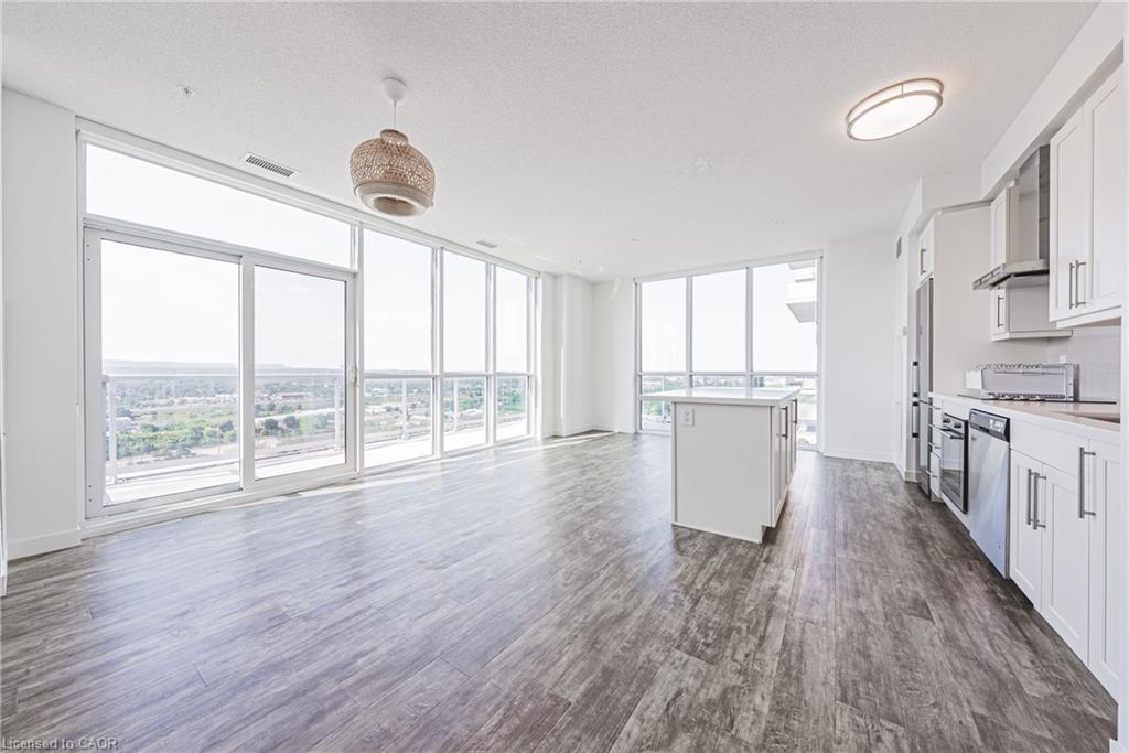2001-2081 Fairview Street, Burlington, ON - Indoor Photo Showing Kitchen