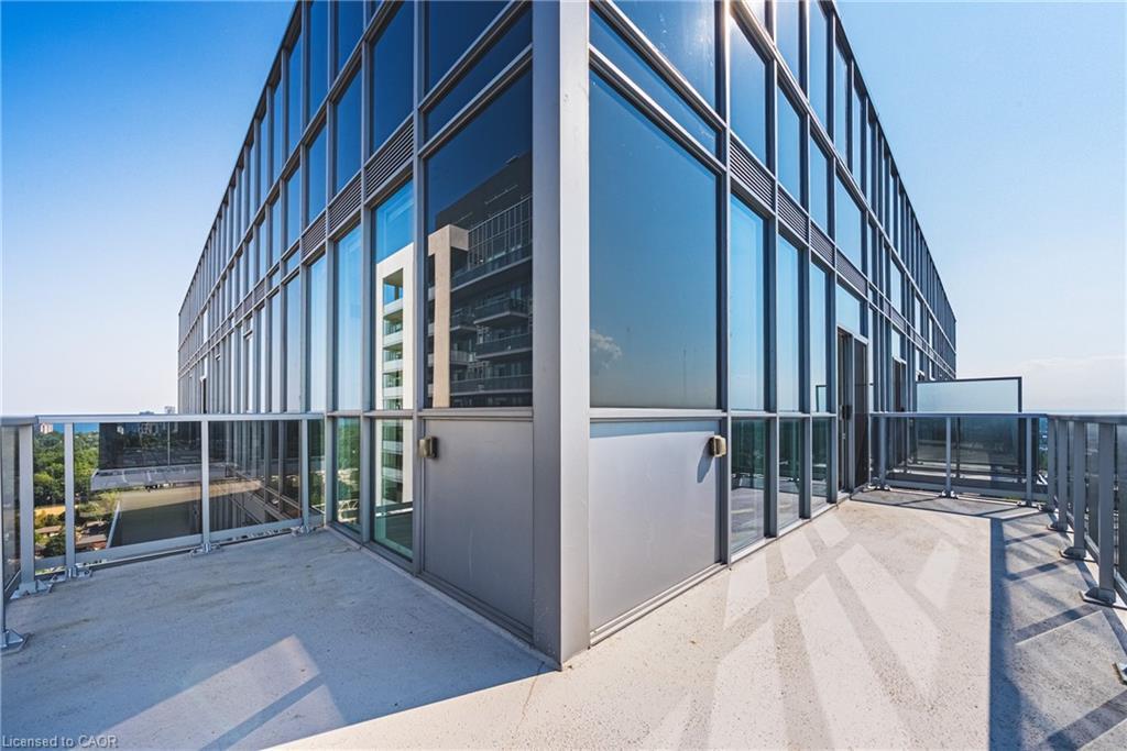 2001-2081 Fairview Street, Burlington, ON - Outdoor With Exterior