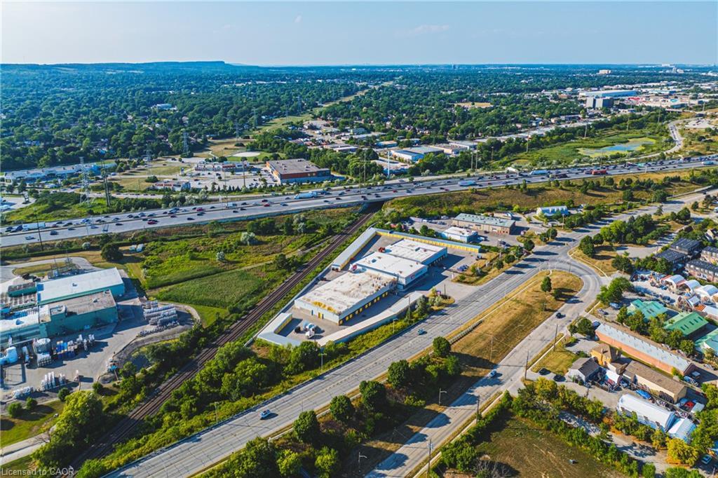 2001-2081 Fairview Street, Burlington, ON - Outdoor With View
