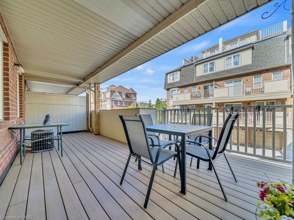 1-700 Neighbourhood Circle, Mississauga, ON - Outdoor With Deck Patio Veranda With Exterior