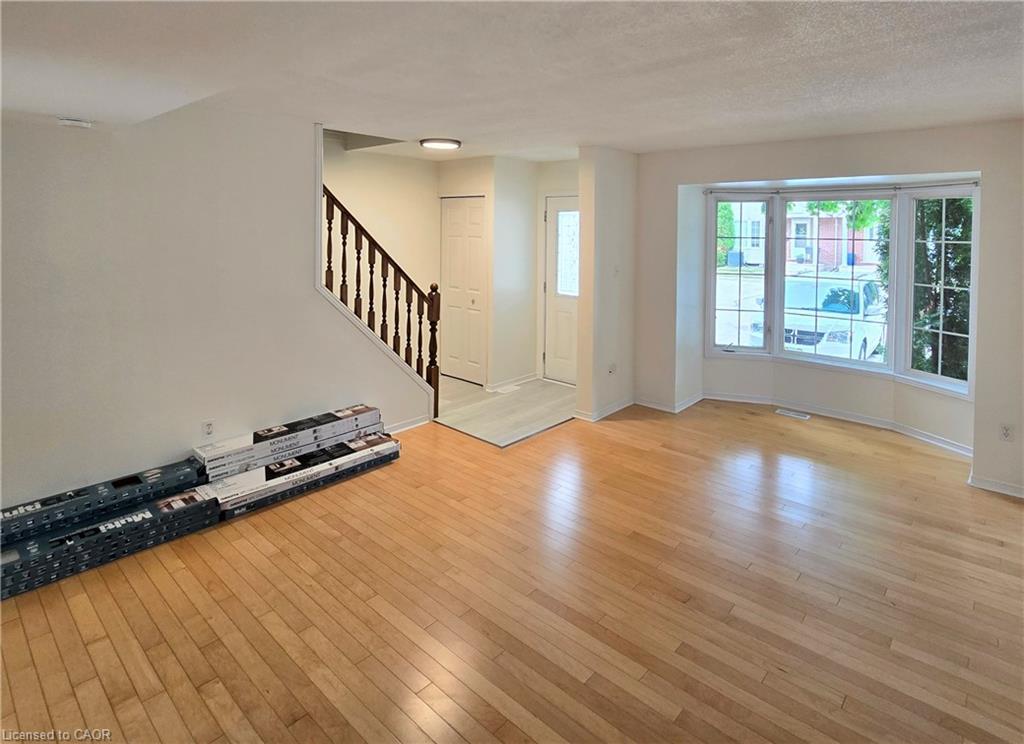 73-235 Saginaw Parkway, Cambridge, ON - Indoor Photo Showing Other Room