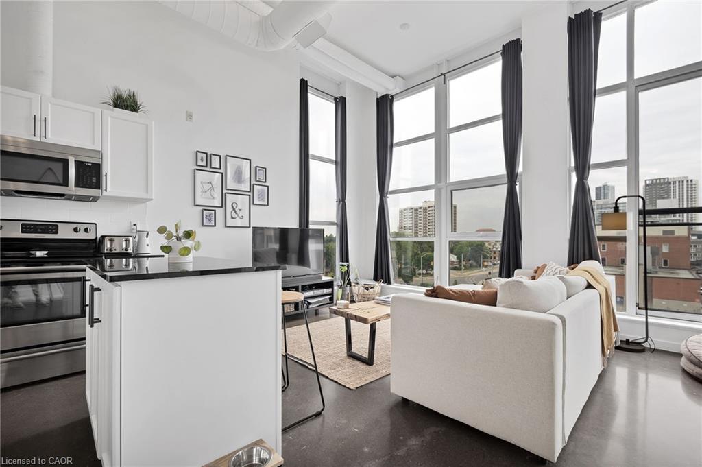 519-404 King Street W, Kitchener, ON - Indoor