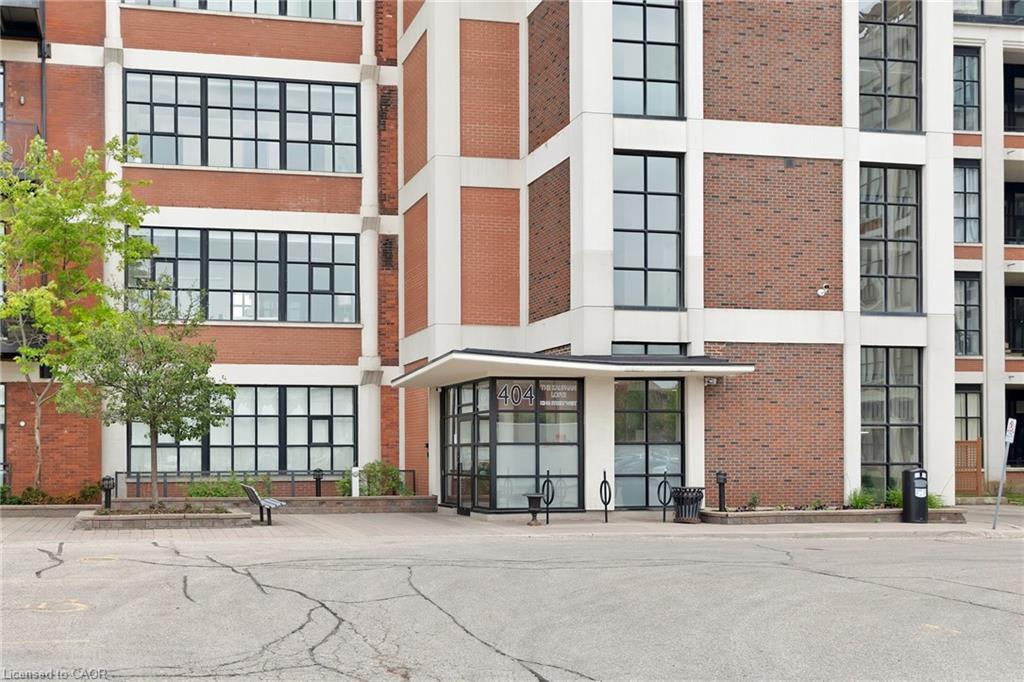 519-404 King Street W, Kitchener, ON - Outdoor With Facade