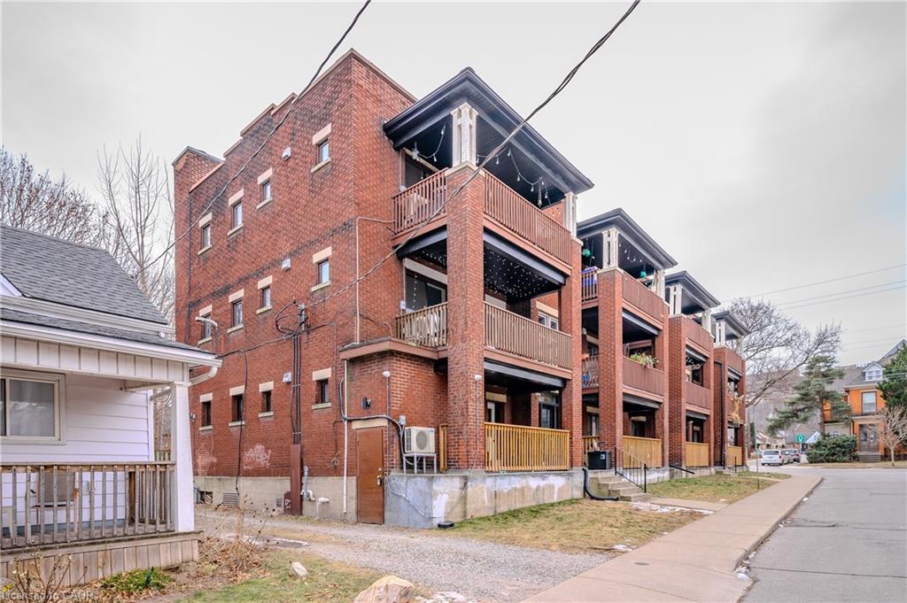 41 Albert Street, Hamilton, ON - Outdoor With Facade
