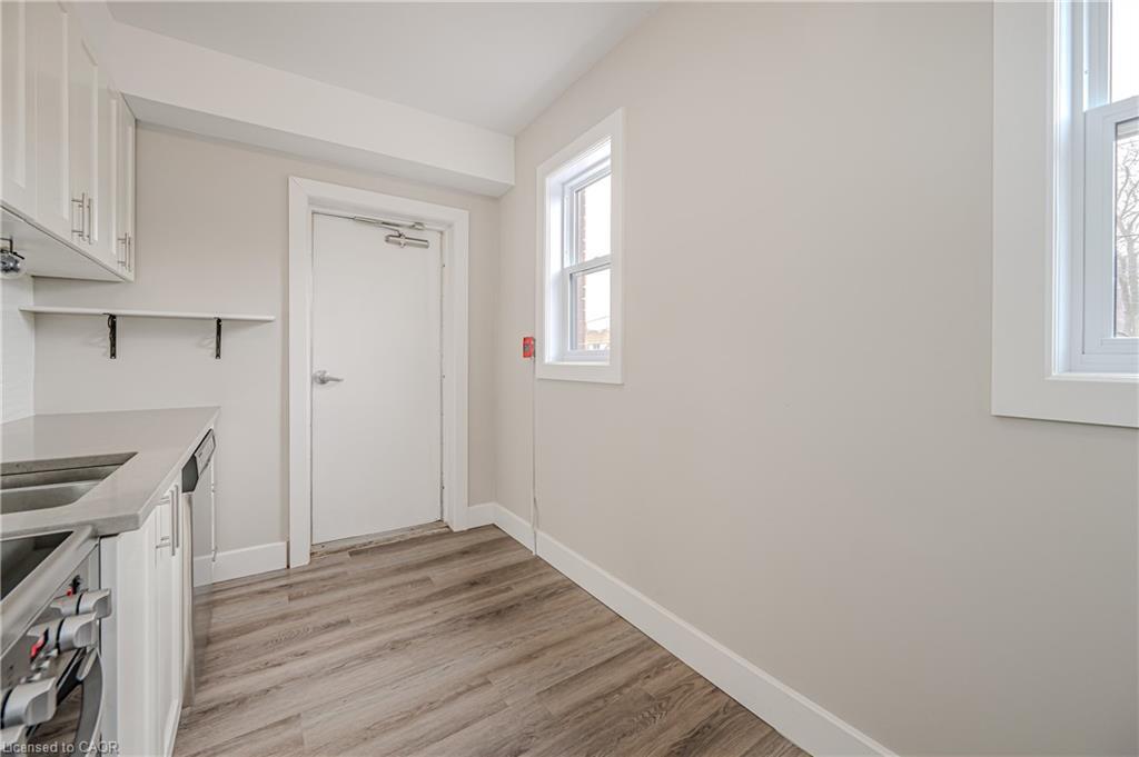 41 Albert Street, Hamilton, ON - Indoor